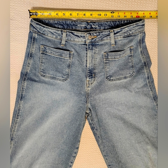 TALL Womans Old Navy Extra High Rise Wide Leg Jeans in 12 Tall. Worn Once! - Picture 7 of 9